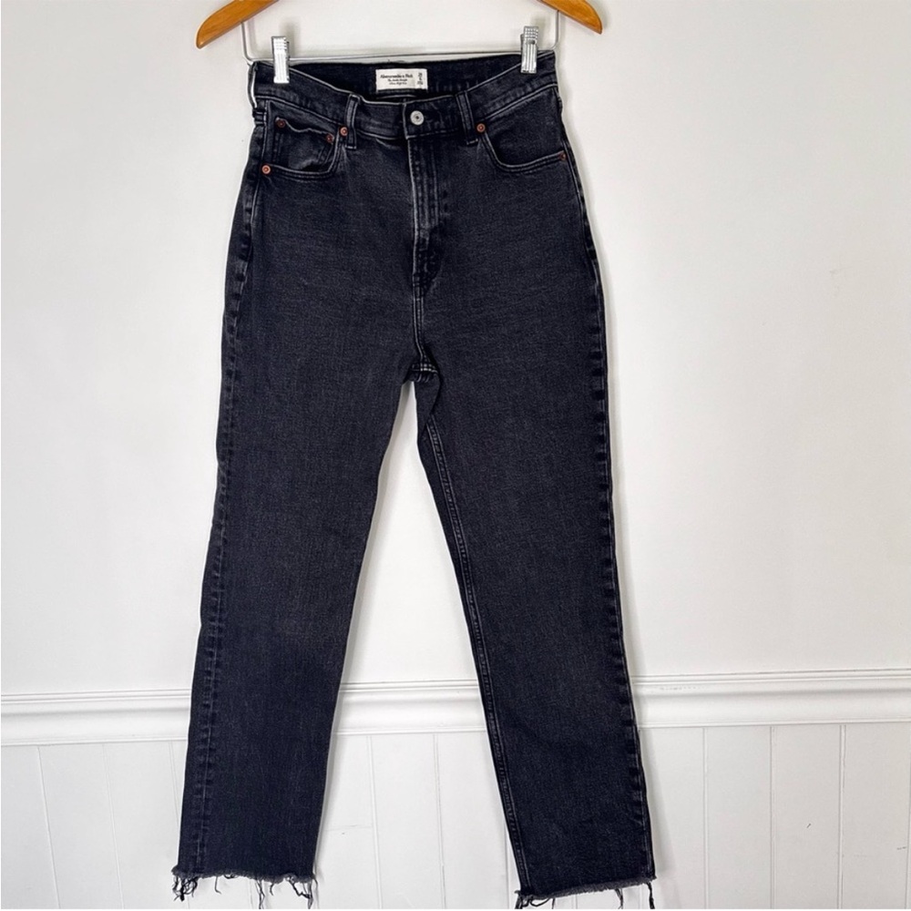 Abercrombie & Fitch the ankle straight 28/6
Black Cropped ankle Jeans